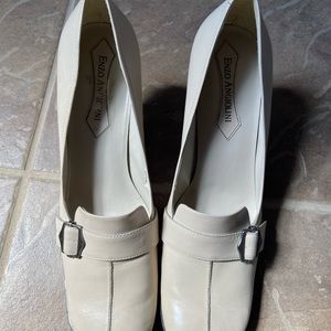 Cream Enzo Angiolini Pumps